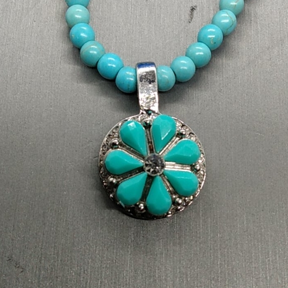 28 " blue snap button necklace with 3 buttons - Picture 4 of 4